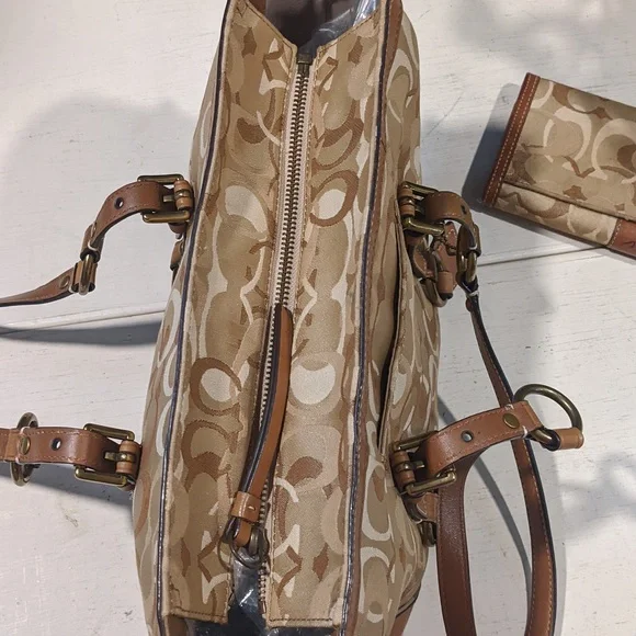 Coach Tan and Brown Tote Bag - Picture 4 of 11